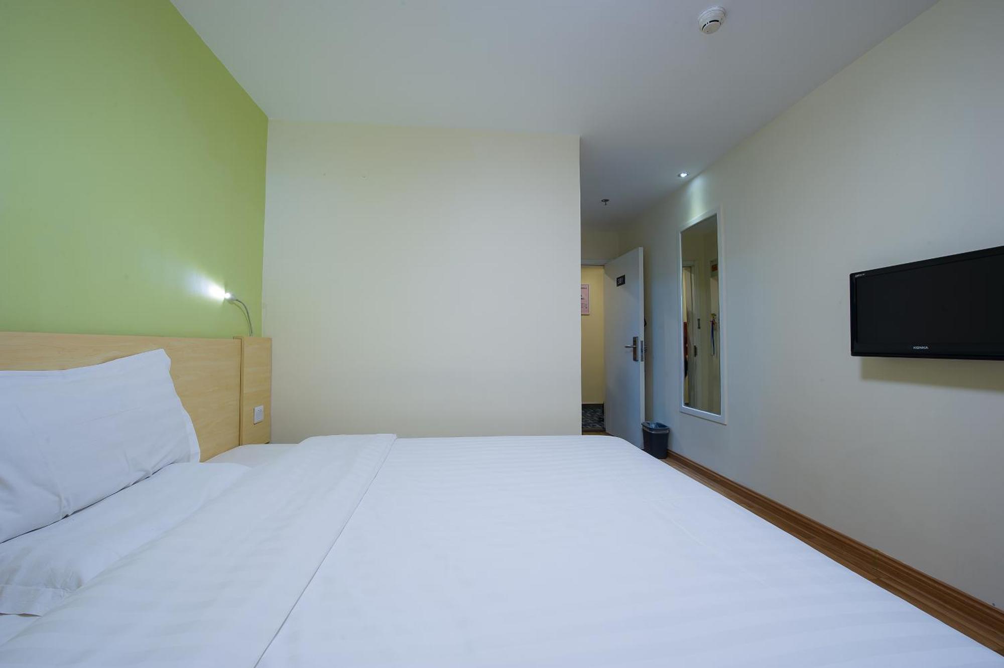 7Days Premium Beijing Gulou Hotel Exterior photo